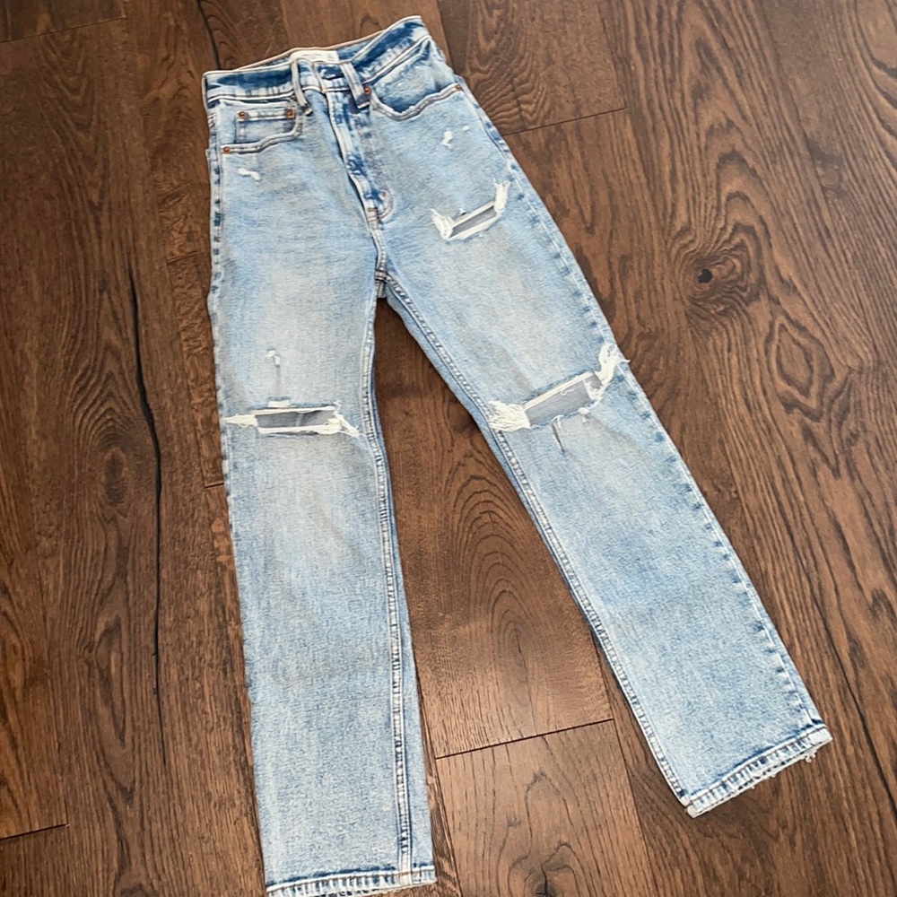 Abercrombie & Fitch - the ankle straight ultra high rise jean